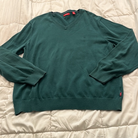 IZOD sweater - Picture 3 of 4
